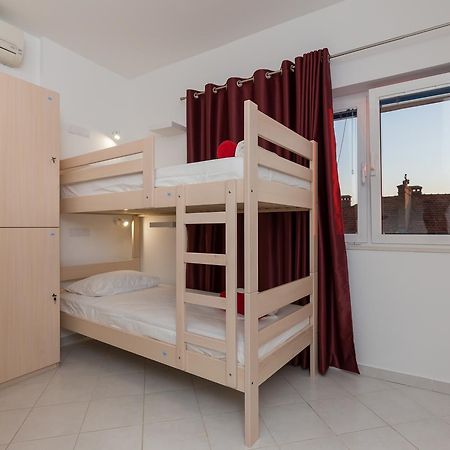 Hostel Free Bird (Adults Only) Dubrovnik Dış mekan fotoğraf