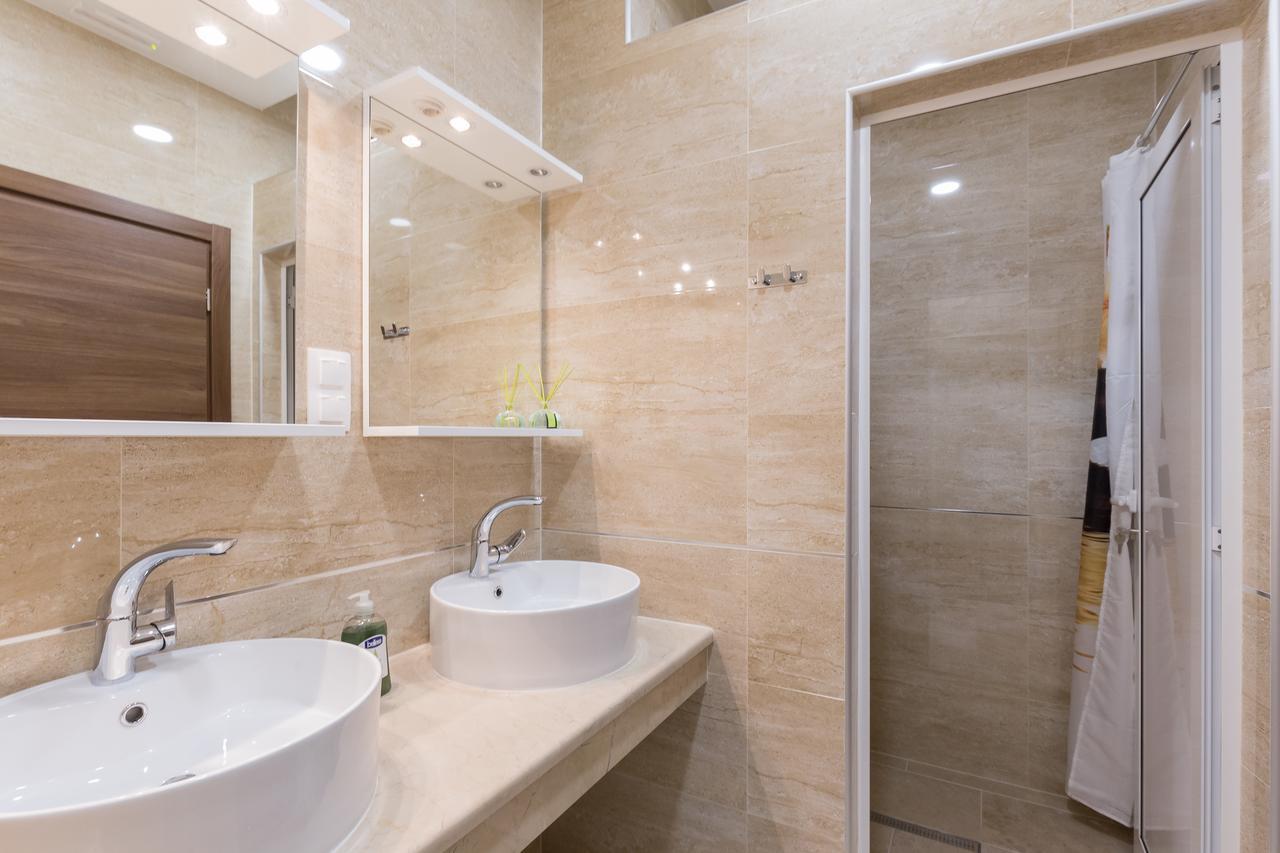 Hostel Free Bird (Adults Only) Dubrovnik Dış mekan fotoğraf
