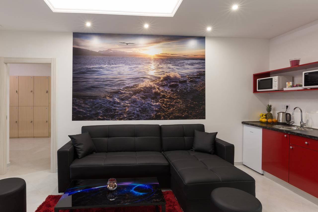 Hostel Free Bird (Adults Only) Dubrovnik Dış mekan fotoğraf